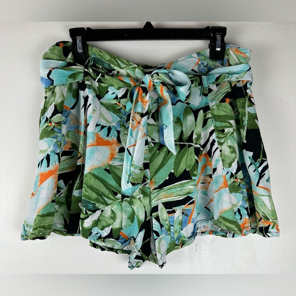 Jurassic World XL Tropical Flowy Shorts Tie Waist High Rise Summer Beachwear